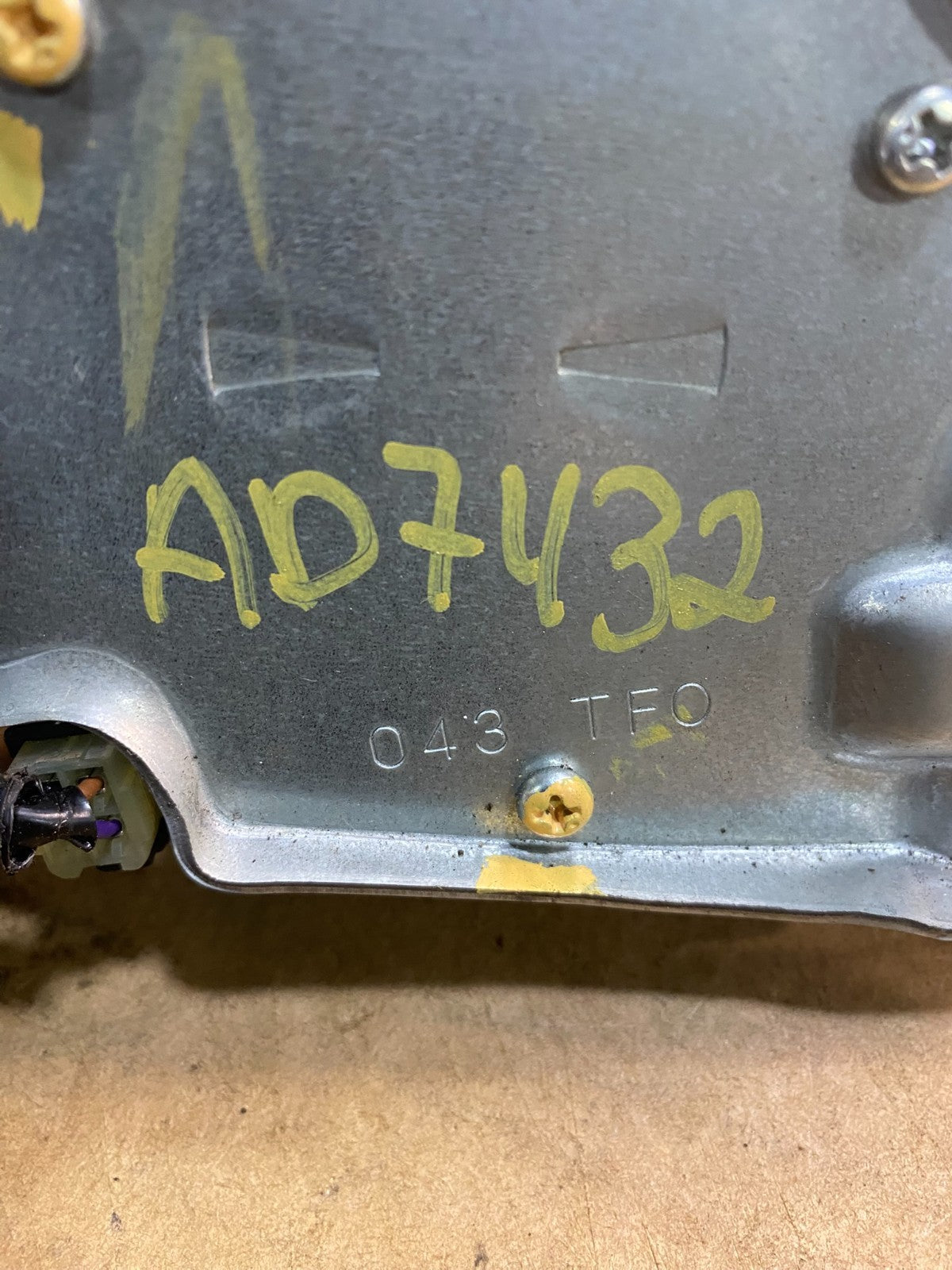 2009 to 2014 Honda Fit Rear Wiper Motor AD74325