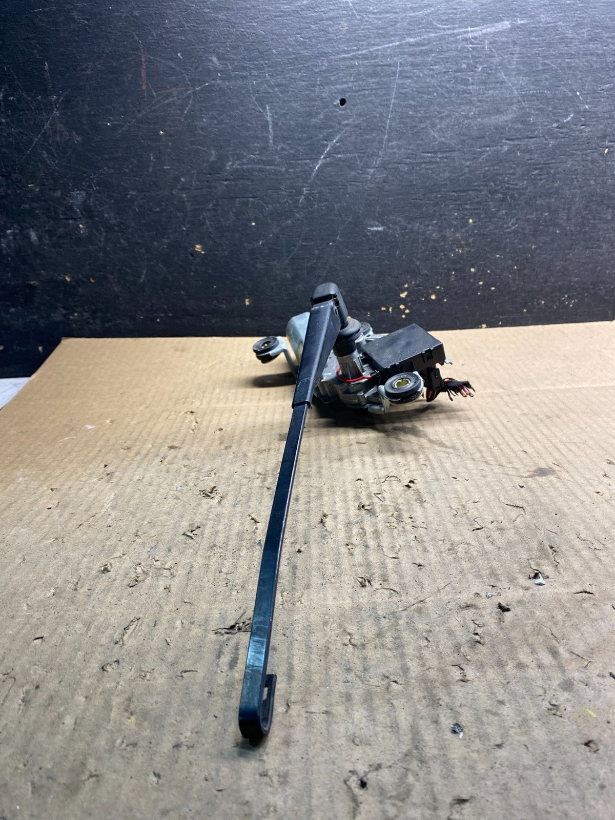 2003 to 2009 Land Range Rover Rear Glass Windshield Wiper Motor z4835 DG2