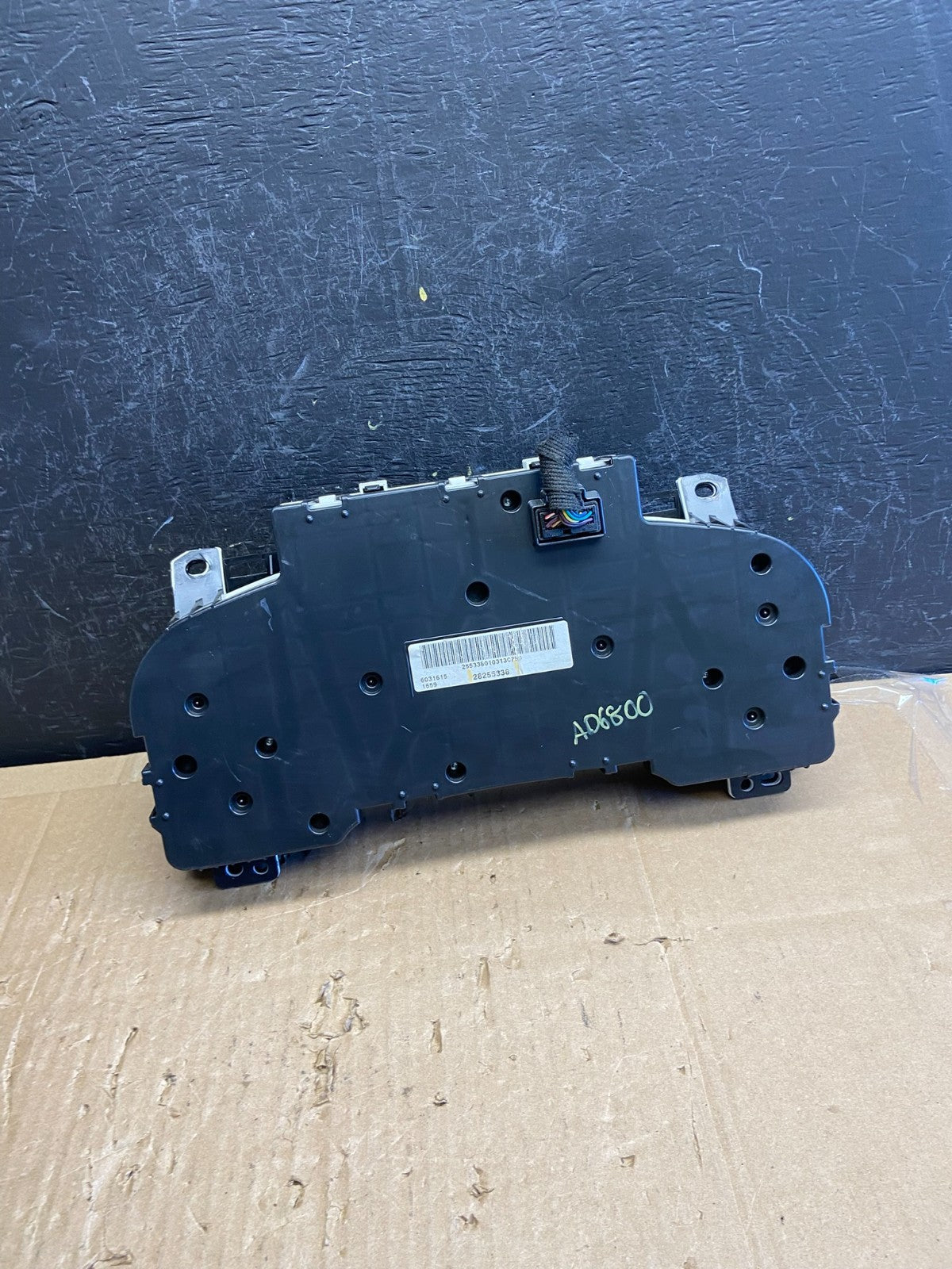 2007 to 2013 Chevrolet Silverado Suburban Cluster Gauge Speedometer OE ad6800 DG5