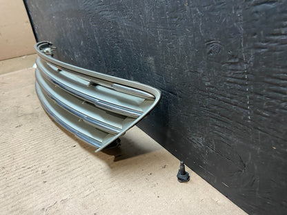 2004 Lexus ES330 Front Upper Grill Grille E4721 OEM DG11