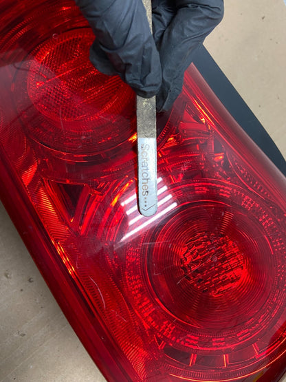 09-15 Infiniti G37 Q60 Convertible Right Passenger RH Tail Light ah0705 DG3