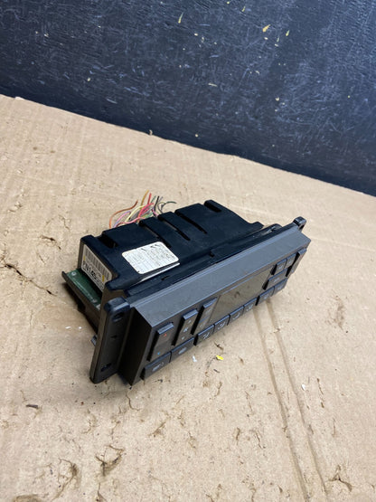 2003 to 2006 Lincoln Town Car Climate Control Panel ae1997 DG1