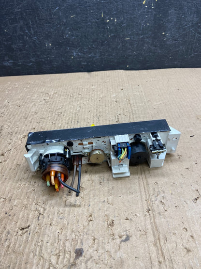 2001 - 2007 GMC Chevrolet Express 1500 Climate Control A/C AF1670 DG3