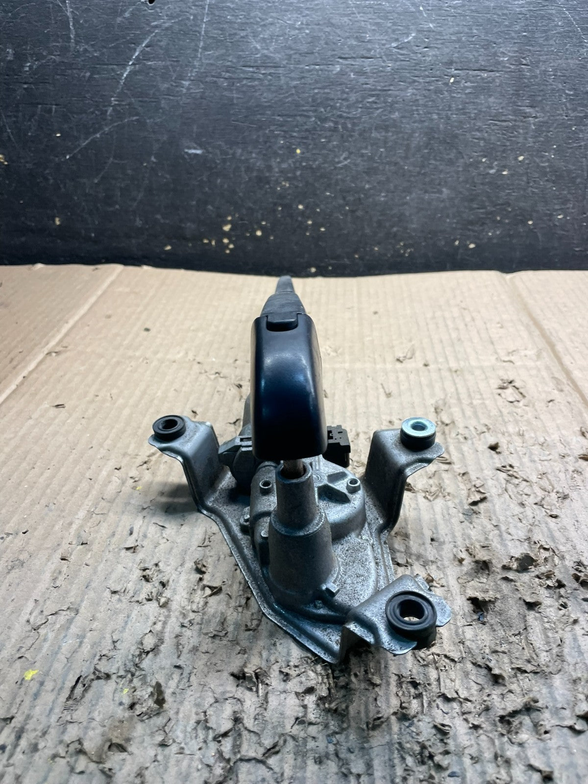 2014-2021 Dodge Durango  Tailgate Back Door Rear Wiper Motor Wiper X4235 DG2