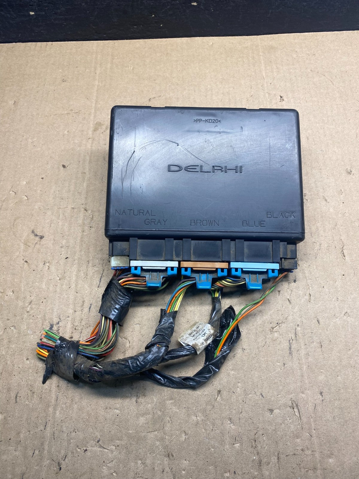 2003-2006 Silverado Suburban Tahoe Body Control BCM Module AE7800 DW1