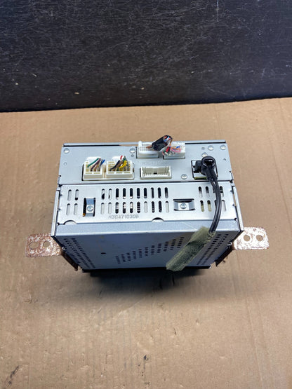 2005 - 2007 Nissan Pathfinder Am Fm Cd Player Radio Bose Receiver AG1514 DW5