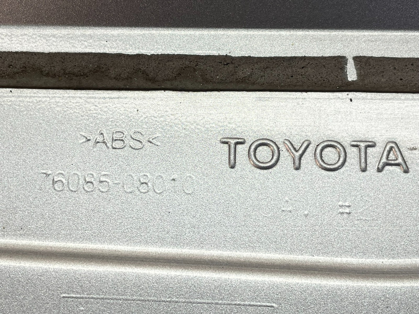 2011 to 2014 Toyota Sienna Rear Wing Spoiler AF8509 DG7