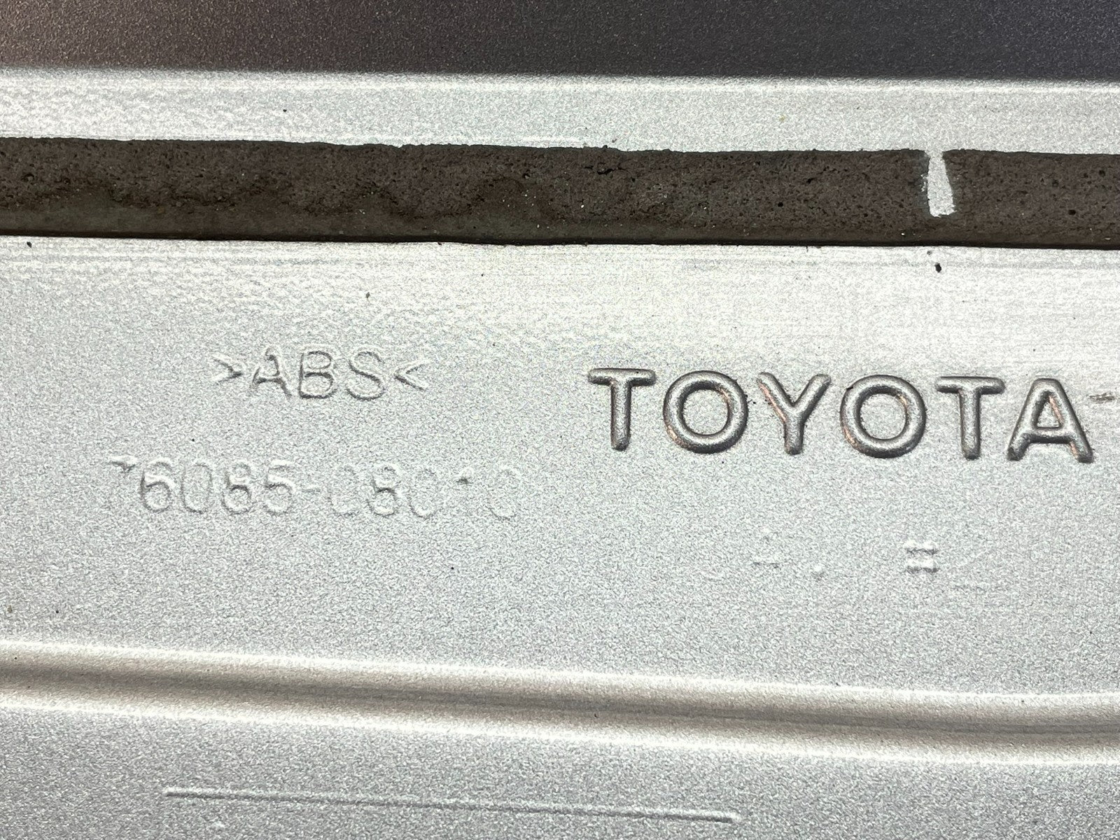 2011 to 2014 Toyota Sienna Rear Wing Spoiler AF8509 DG7