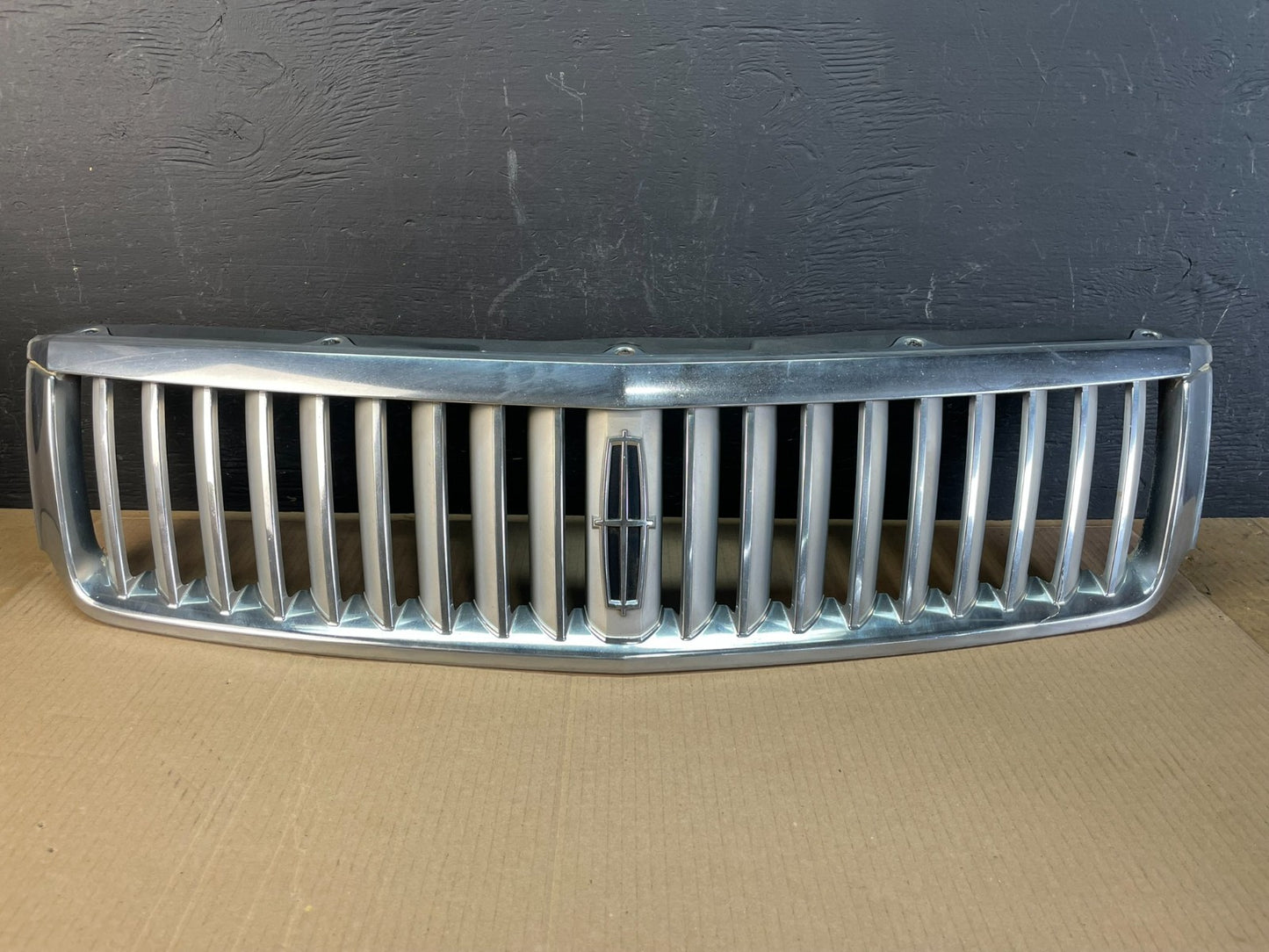 2006 to 2009 Lincoln Zephyr Mkz Chrome Front Upper Grill Grille AC1931 DG0