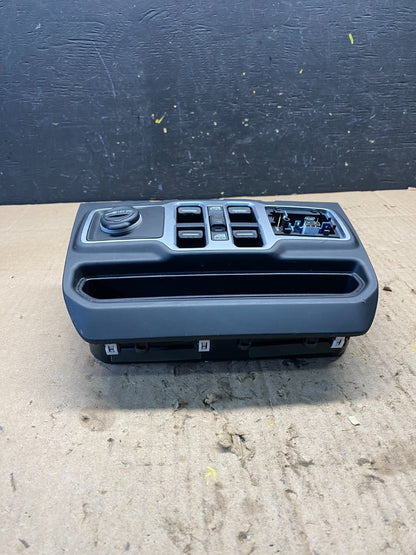 2018-2023 Jeep Wrangler Center Master Window Switch Charger Bezel Unit P7827 DG2