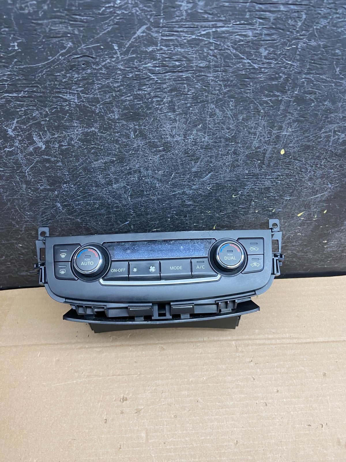 2016 2017 Nissan Altima A/C Temperature Climate Control AG5142 DG0