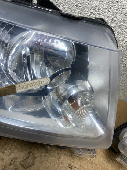 2011-2013 Jeep Grand Cherokee Left+Right Halogen Headlights V8597 DW3