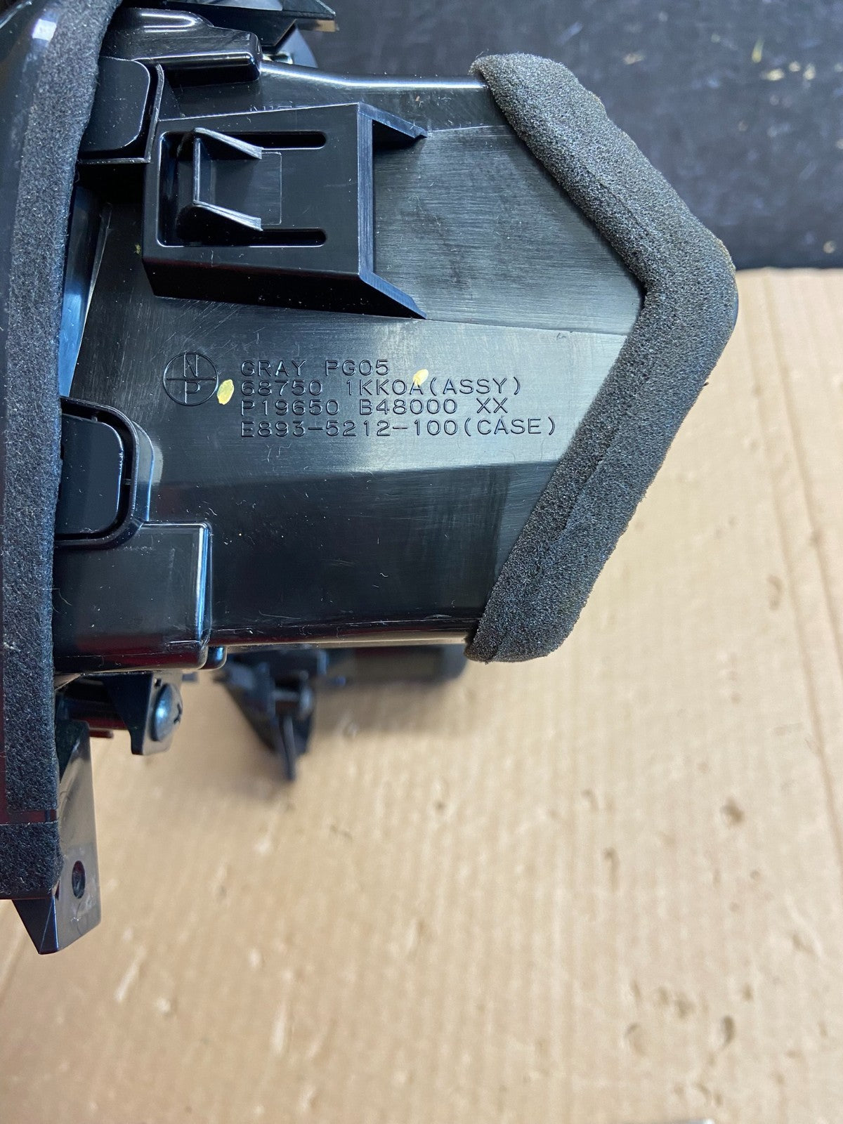2011 to 2014 Nissan Juke Center Console Radio Bezel Trim af6182 DG5