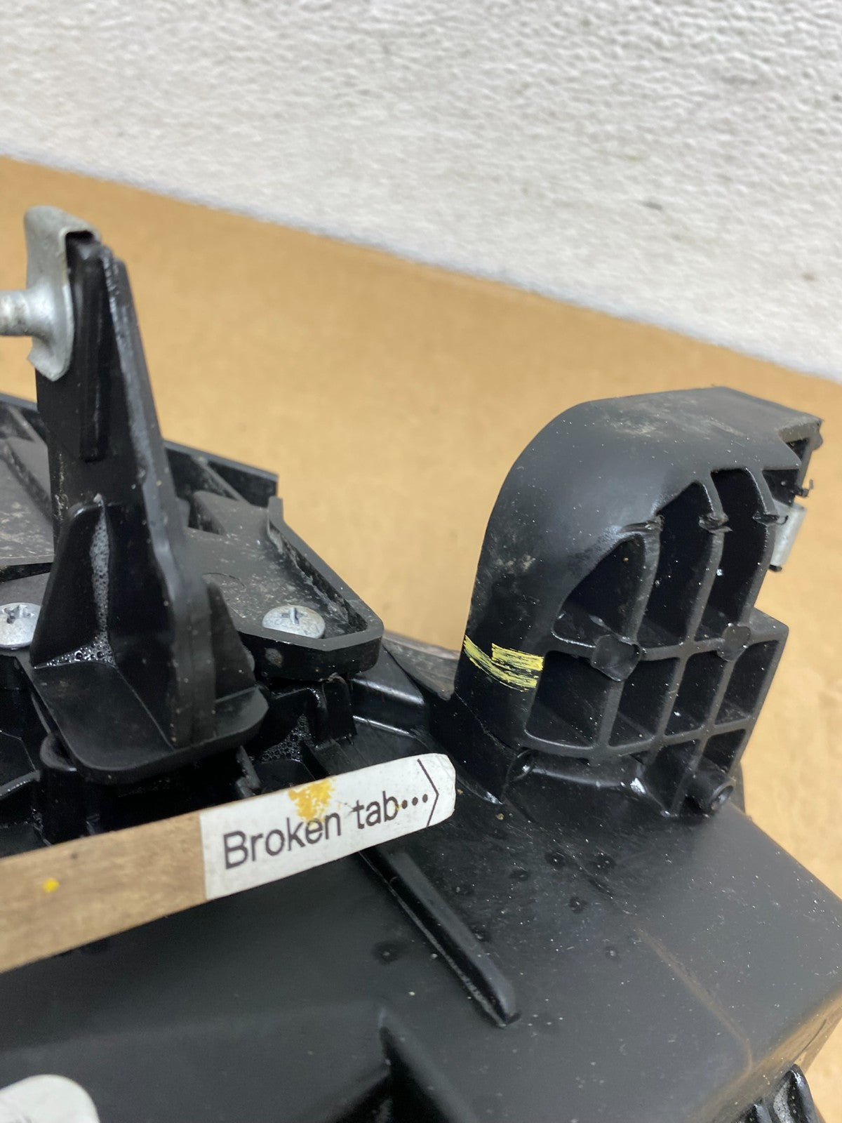 2011 to 2015 Chevrolet Cruze Halogen Left Driver LH Side Headlight AC8424 DW3