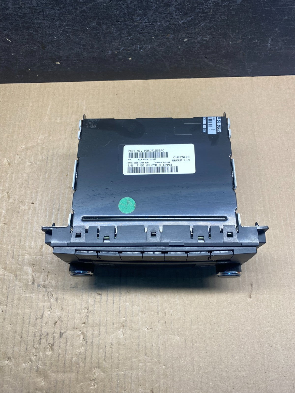 2007-2012 Chrysler Dodge Jeep Ram Radio CD MP3 AUX Receiver ag3836 DG3