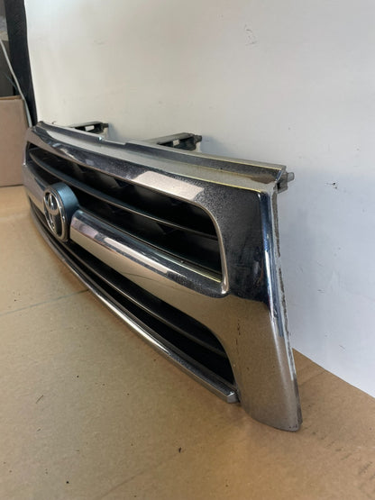 1999 to 2000 Toyota 4Runner Front Upper Grill Grille AH6069 DG1