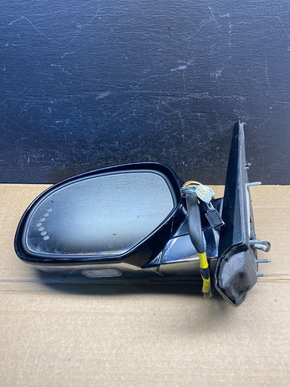 2007 - 2014 Cadillac Escalade Left Driver Door Mirror Turn Signal AD2996 DG8
