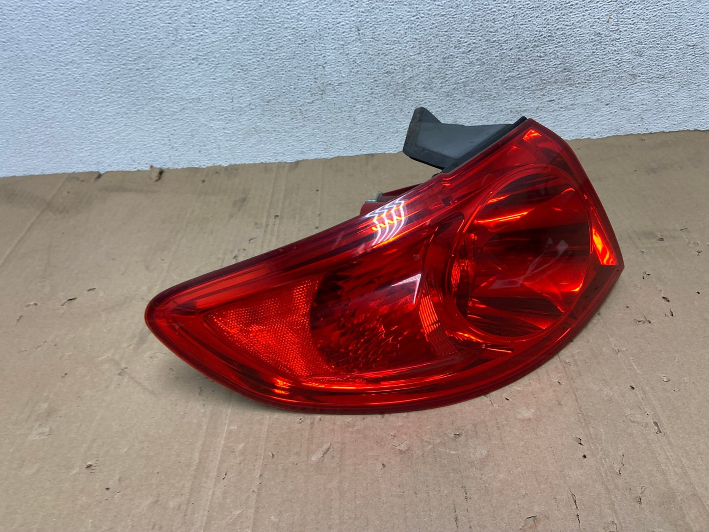 2007 - 2009 Hyundai Santa Fe Left Driver LH Side Tail Light AE9189 LK2