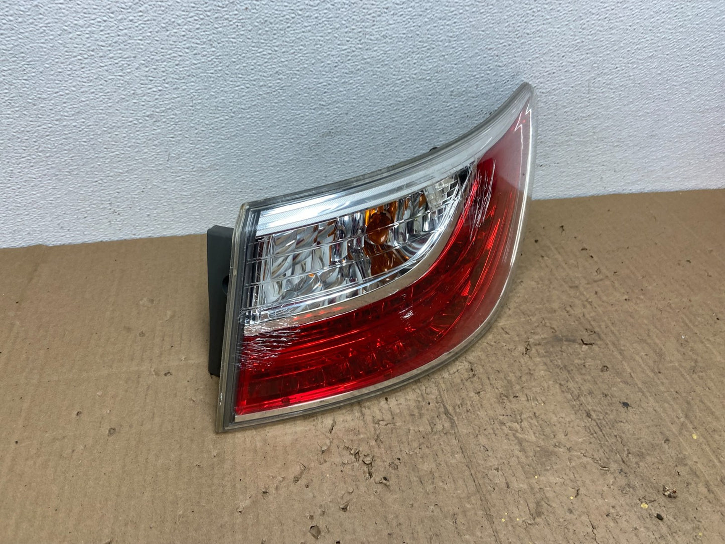 2010 2011 2012 Mazda CX-9 Right Passenger RH Tail Light AB8583 DW2