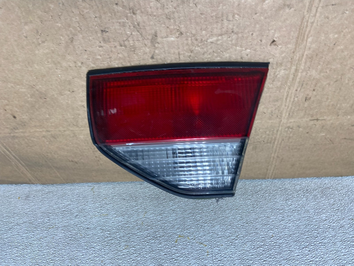 1997 to 1998 Mitsubishi Galant Right Passenger RH Inner Tail Light Oem y5952 DG0