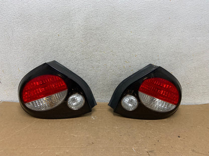2000 to 2001 Nissan Maxima Left + Right Set Tail Lights AH8464 LK0
