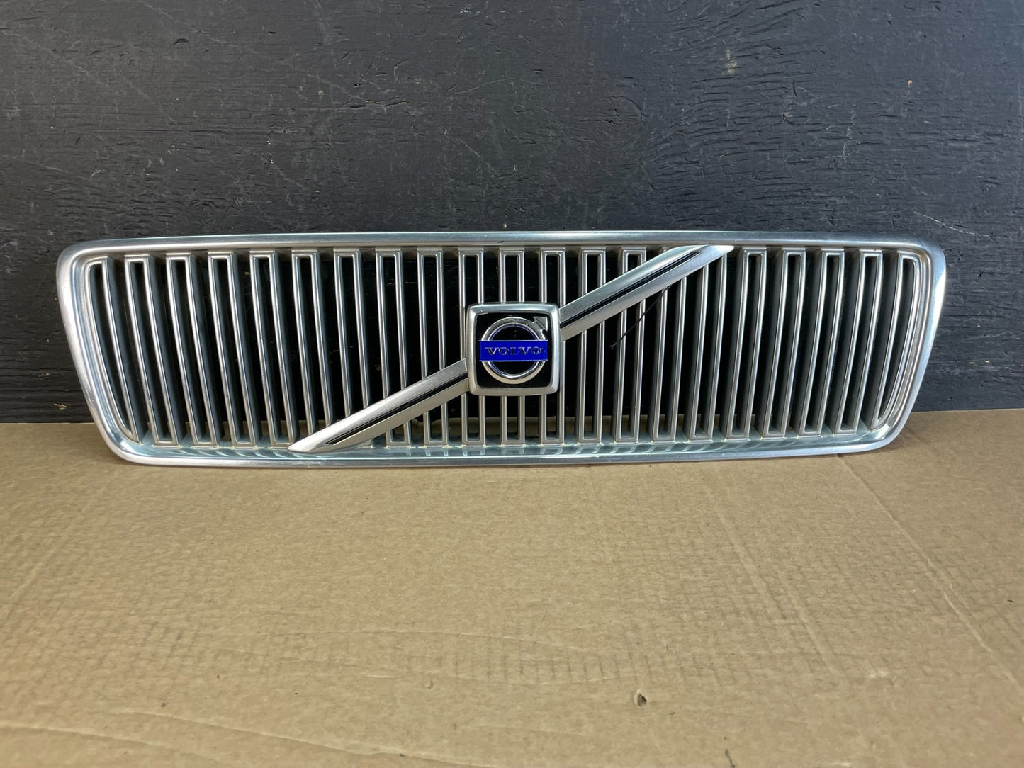 1999 to 2003 Volvo S80 Front Upper Grill Grille AF5215 DG0