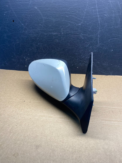 2012 to 2017 Hyundai Accent Right Passenger Side View Door Mirror AF7589 DG2