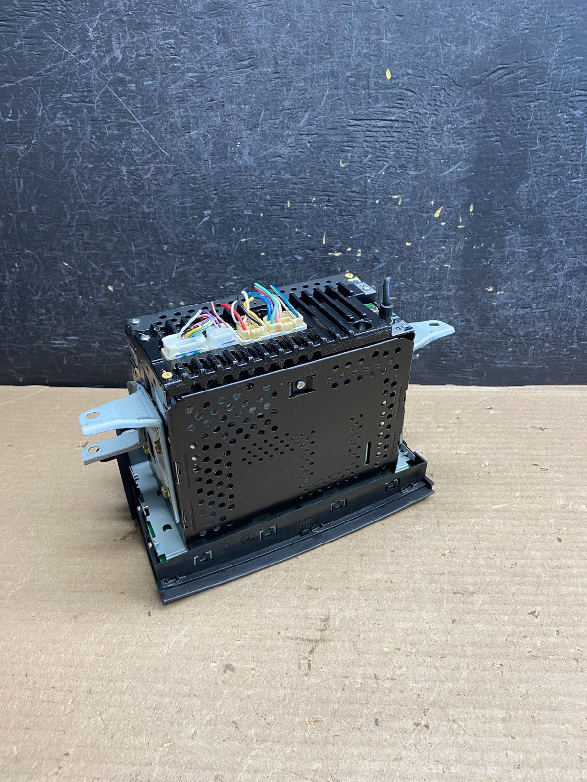 2004 to 2010 Toyota Sienna AM FM CD WMA Mp3 Radio Receiver AH3722 DG4