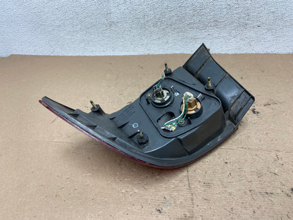 2000 2001 Lexus ES300 Outer Left Driver Lh Side Tail Light AF5056 LK4