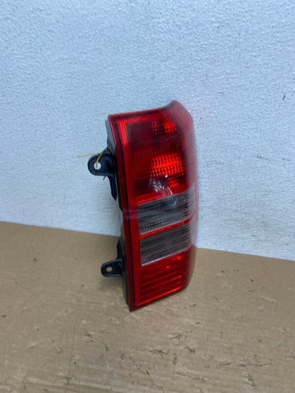 2008-2016 Jeep Patriot Right Passenger Rh Side Tail Light AD4118 LK2