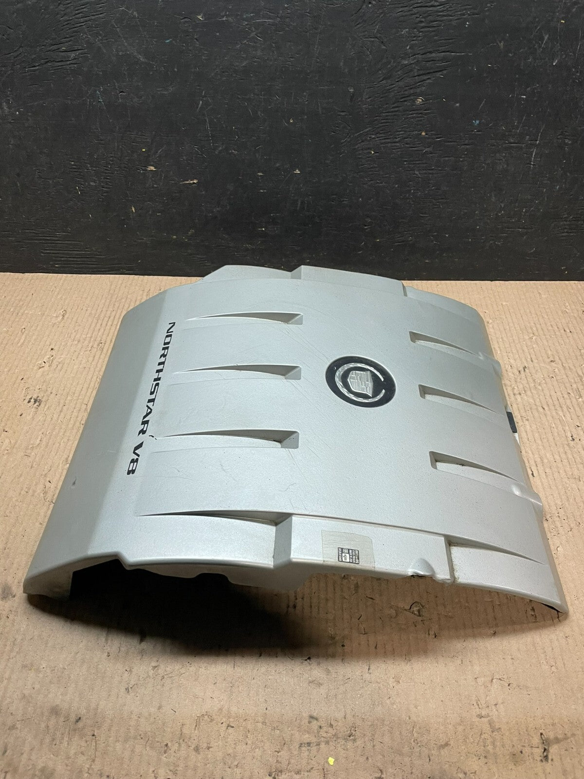 1997 to 2004 Cadillac Deville Seville Northstar Engine Motor Cover J3611 DG2