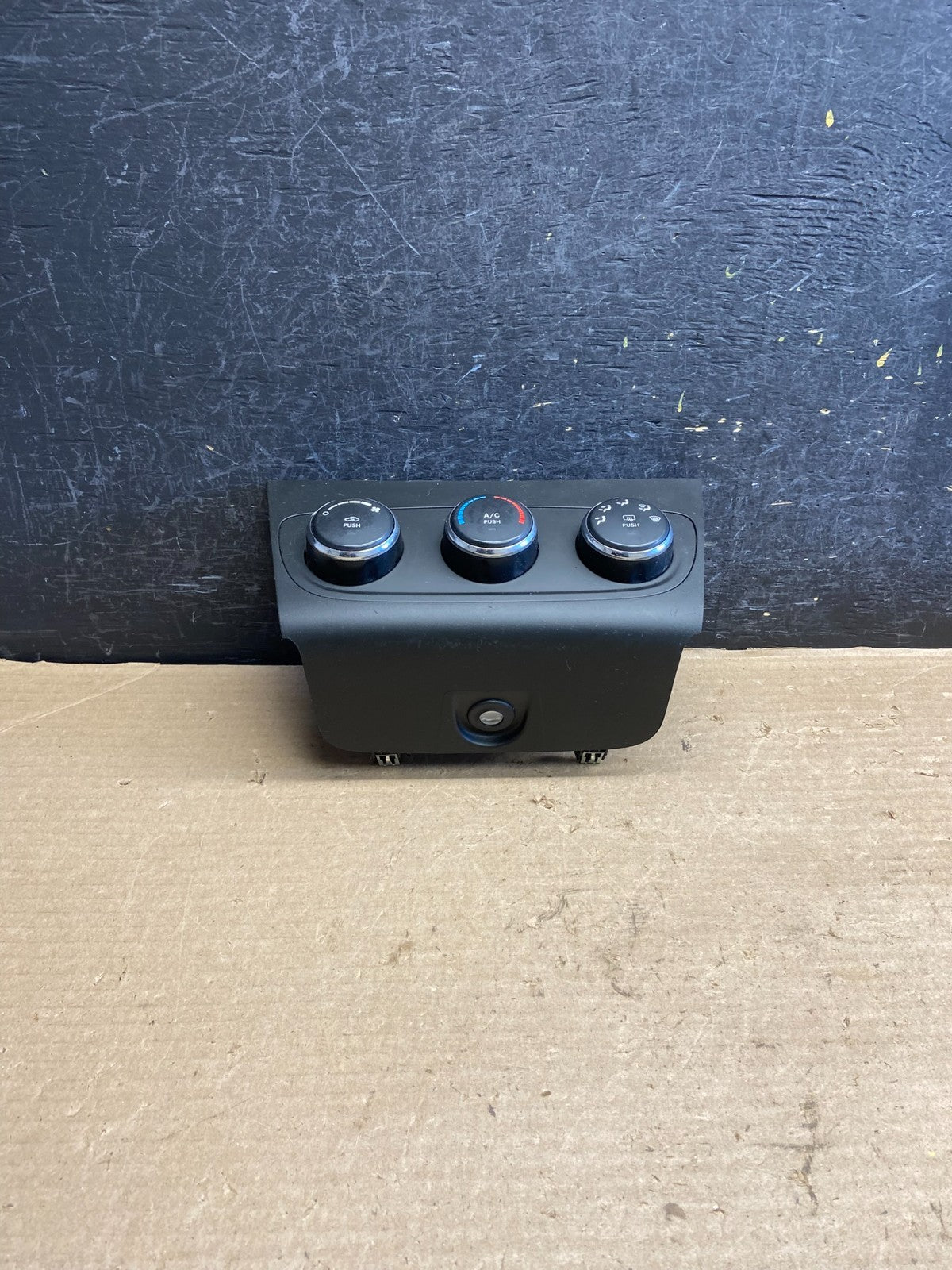 2011-2014 Chrysler 200 Heater AC Climate Switch Temperature Control OE ah3943 DG0
