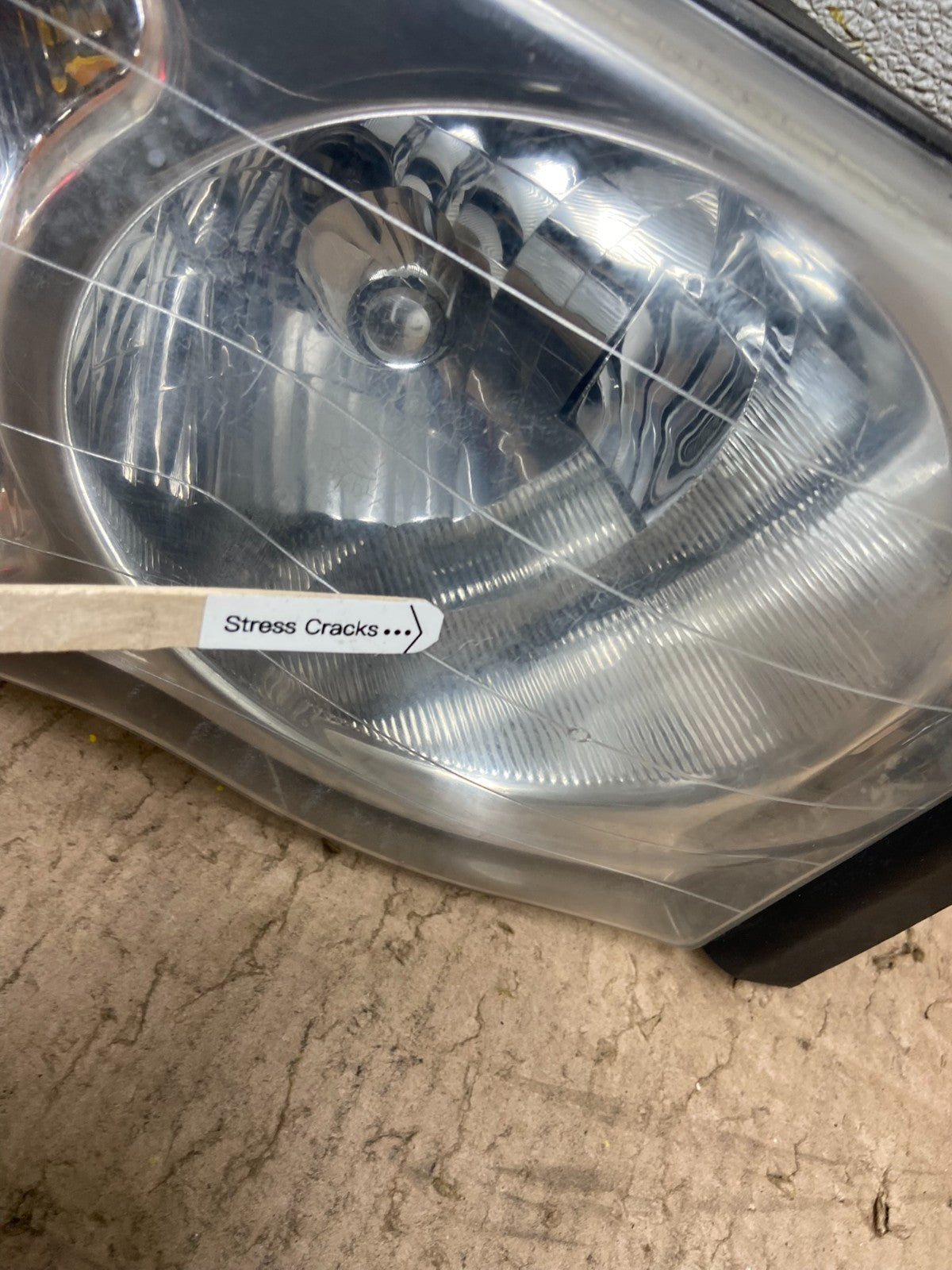 2002 to 2005 Dodge Ram Left+Right Side Halogen Headlights Y3286 DW4