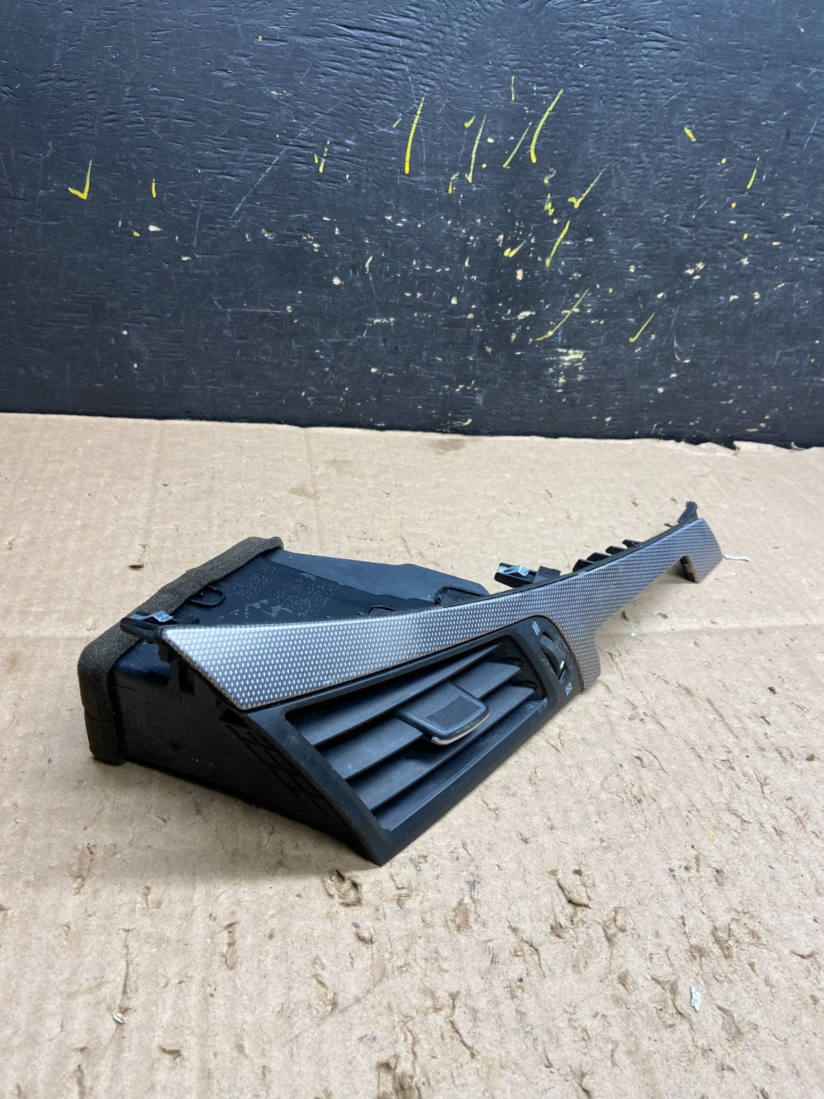 2014-2018 Infiniti Q50 Right Passenger Center Dash Air AC A/C Vent Oem Y7811 DG1
