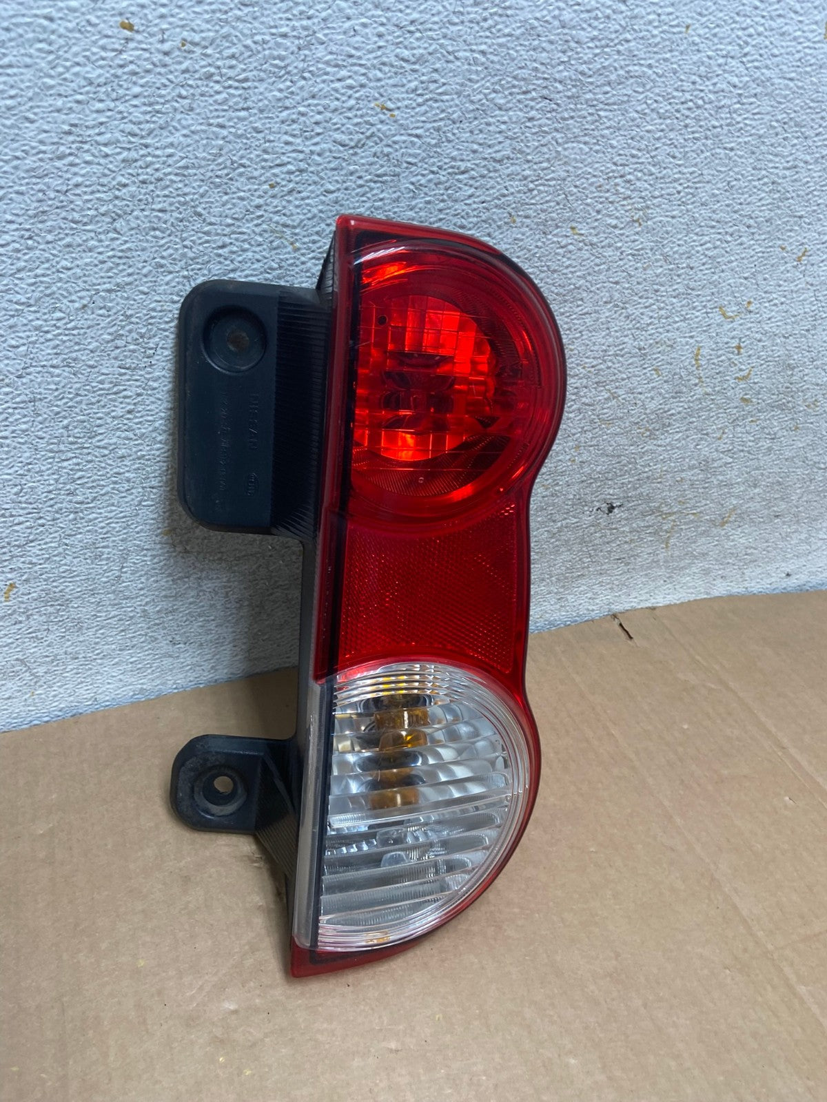 2013 to 2017 Nissan NV200 Right Passenger RH Side Tail Light AI6884 LK2