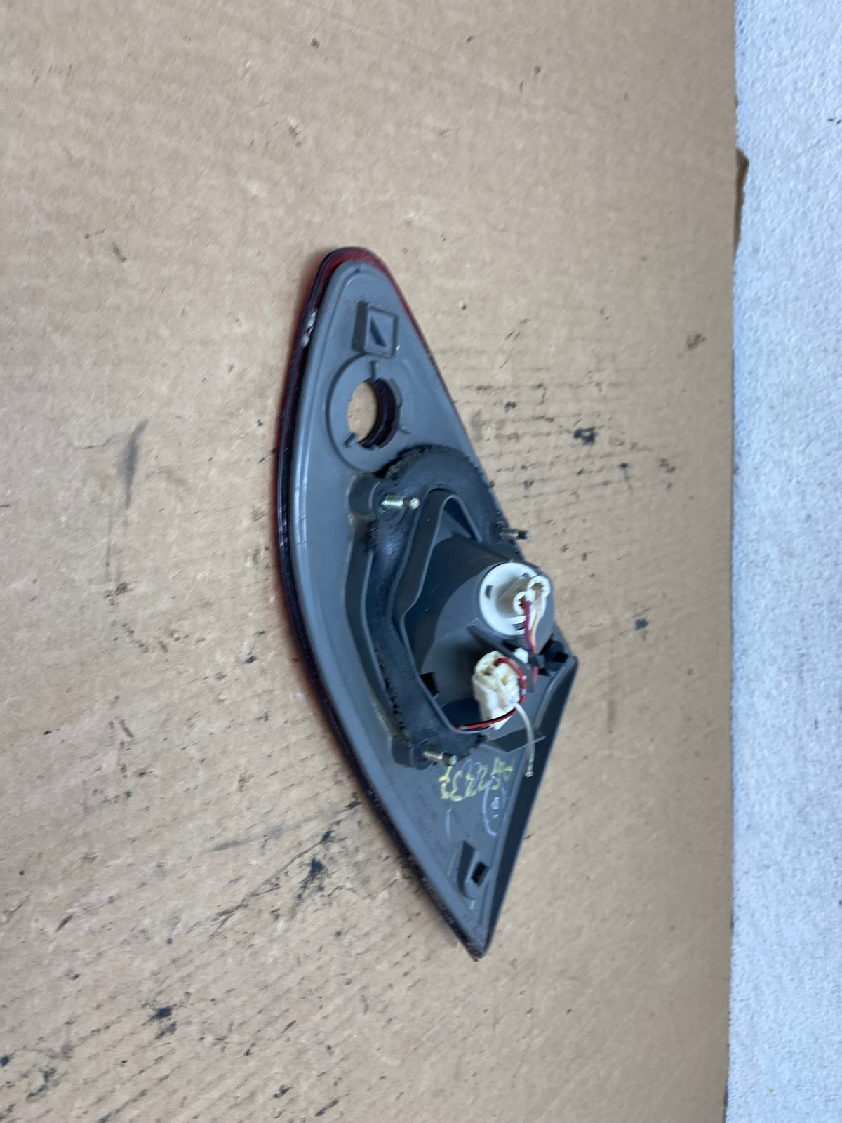 2001 2002 Toyota Corolla Right Passenger RH Side Inner Tail light AG2237 LK6