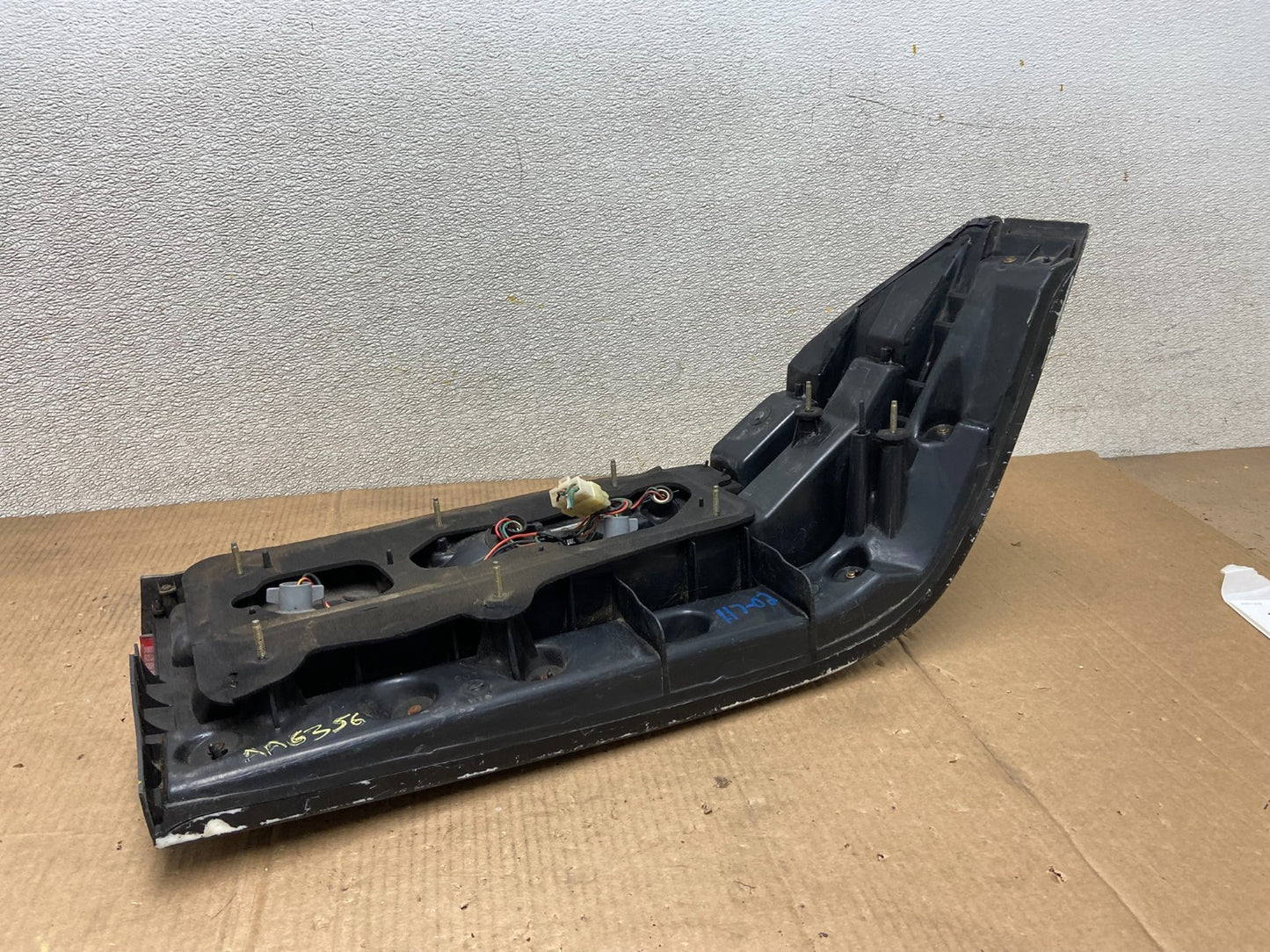 1989 to 1992  Ford Probe Left Driver LH Side Tail Light OEM AA6356 DG8
