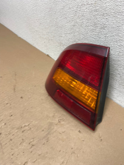 2000 to 2004 Subaru Legacy Left Driver LH Side Tail Light AG4233 LK1