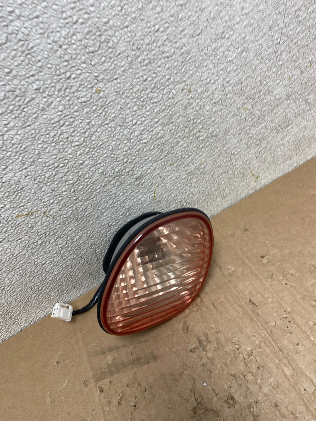 1998 to 1999 Lexus Gs300 Right Passenger RH Tail Light U0601 DW2