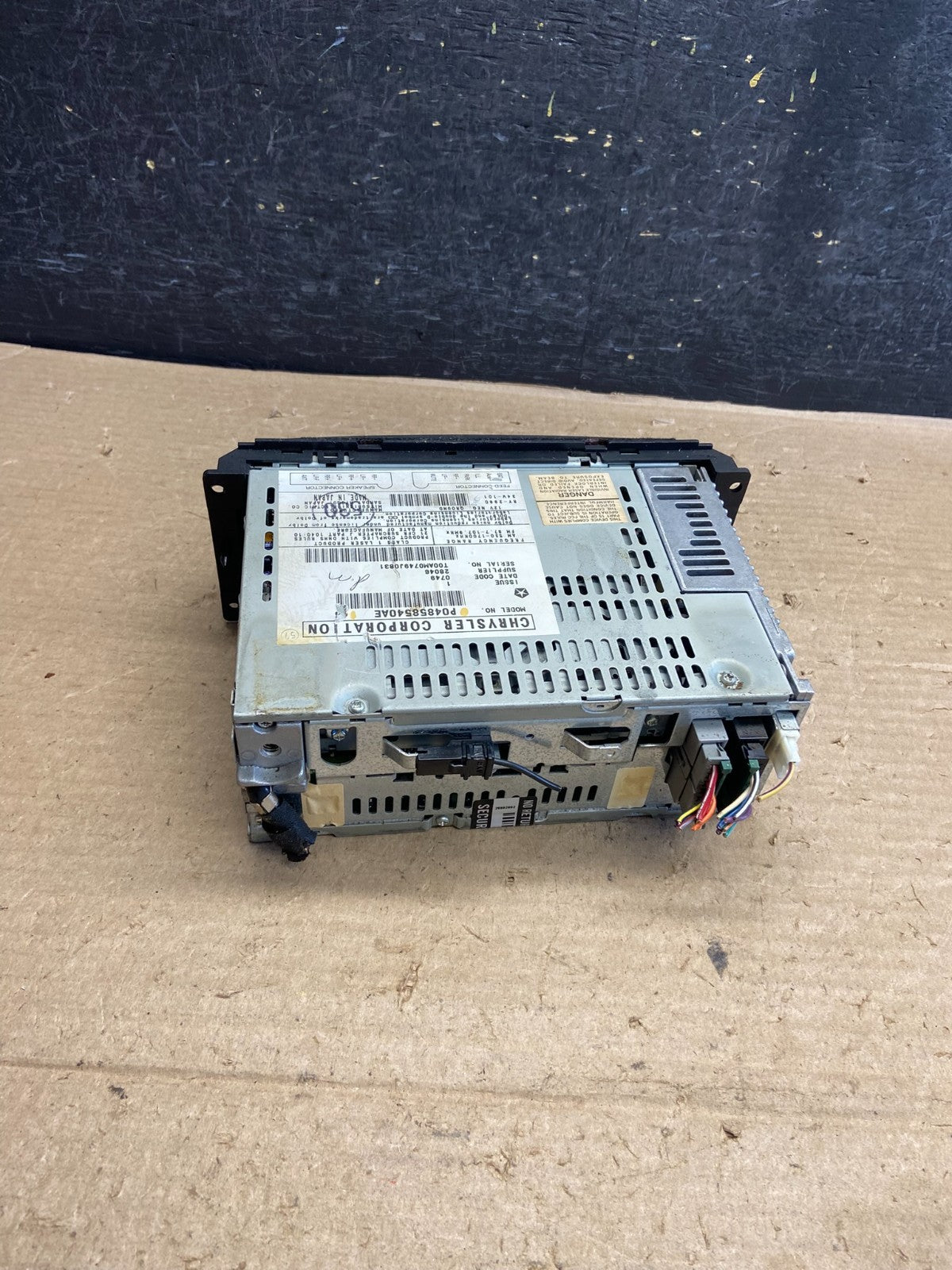 2002 - 2006 Chrysler Dodge Jeep Ram Radio CD Player AM/FM Receiver ah5130 DG3