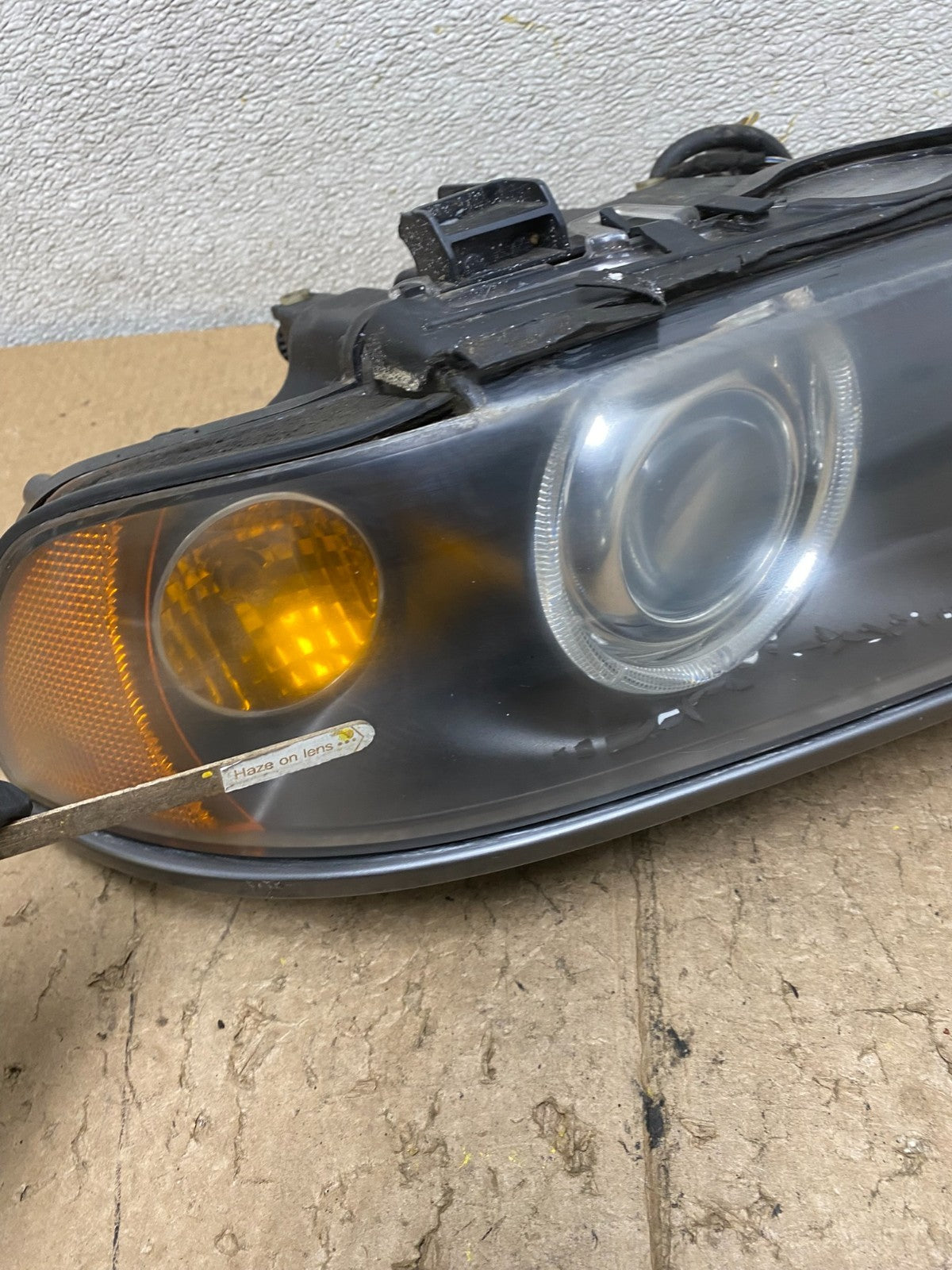 2001-2003 BMW E39 5 Series Headlight Right Passenger Side XENON OEM V3871 DW3