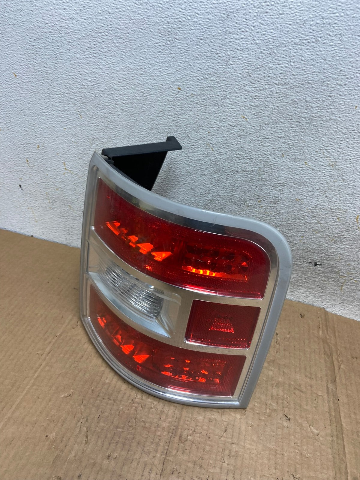 2009 to 2011 Ford Flex Right Passenger RH Side LED Tail light AI6610 LK1