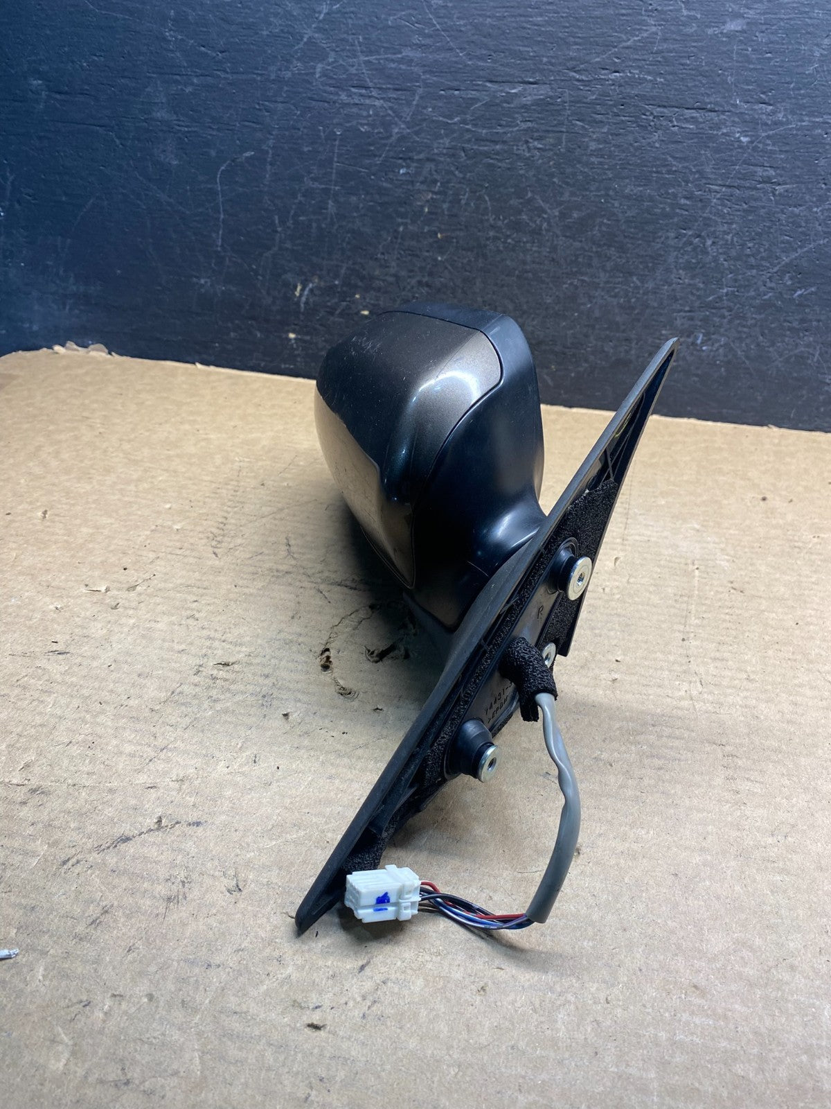 2005-2009 Subaru Legacy Outback Right Passneger Side Door Mirror AD9930 DW2