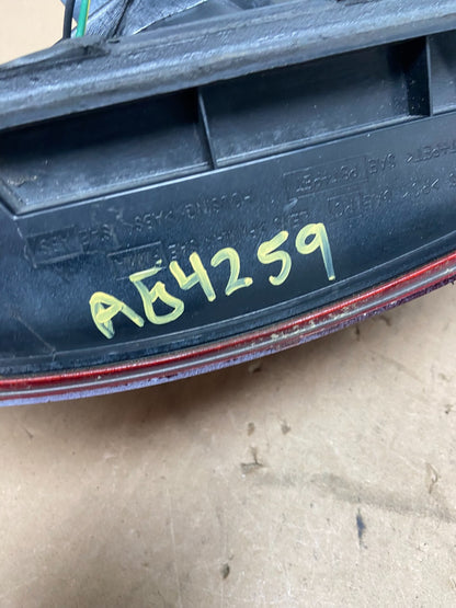 2004 - 2006 Nissan Sentra SE R SE-R SPEC Right Passenger Tail Light AG42597