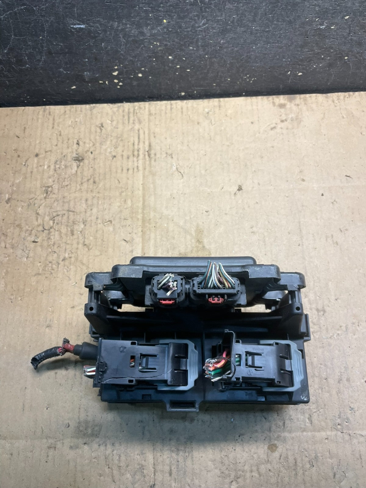 2005 Jeep Grand Cherokee BMC Body Module Power Fuse Box Relay W7174 DG6