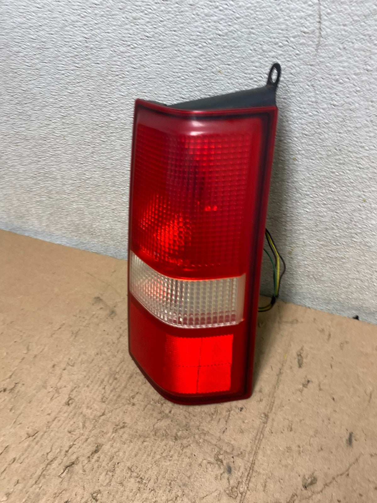 2003 2017 Chevrolet Express 1500 2500 3500 Right Passenger Tail Light S5137 DW1