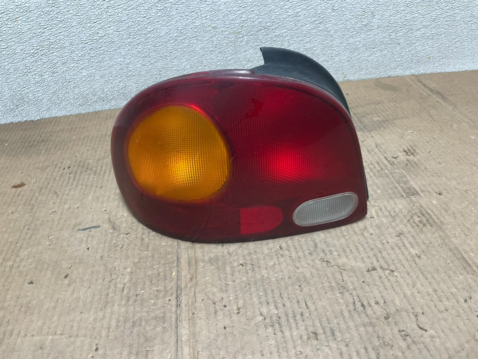 1996 to 1998 Hyundai Accent Left Driver Side Tail Light AA65630