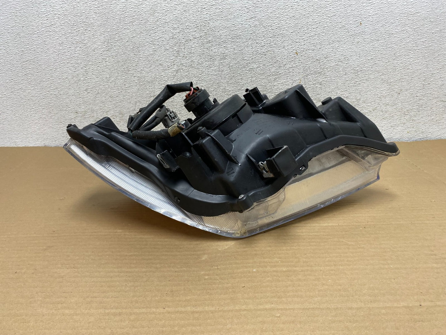 2005-2007 Nissan Pathfinder Halogen Headlight Left Driver LH AG8840 DW6