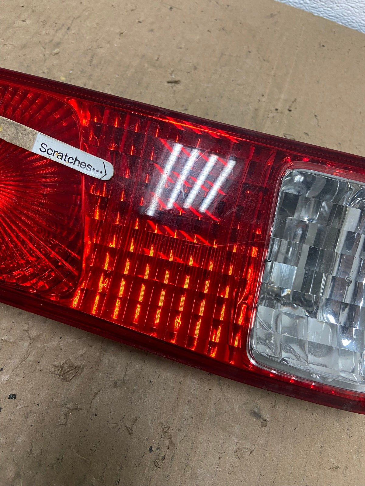 2000-2001 Toyota Camry Tail Light Left Driver LH Side Inner  AB6725 LK3