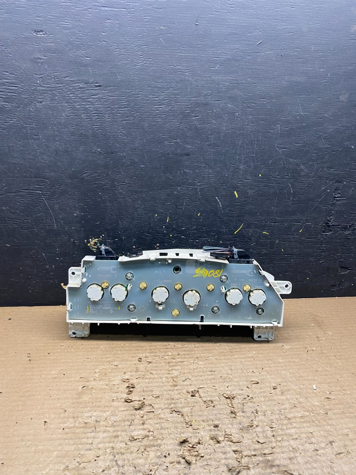 2004 to 2008 Ford E150 E250 Gauge Speedometer Cluster S9081 DG4